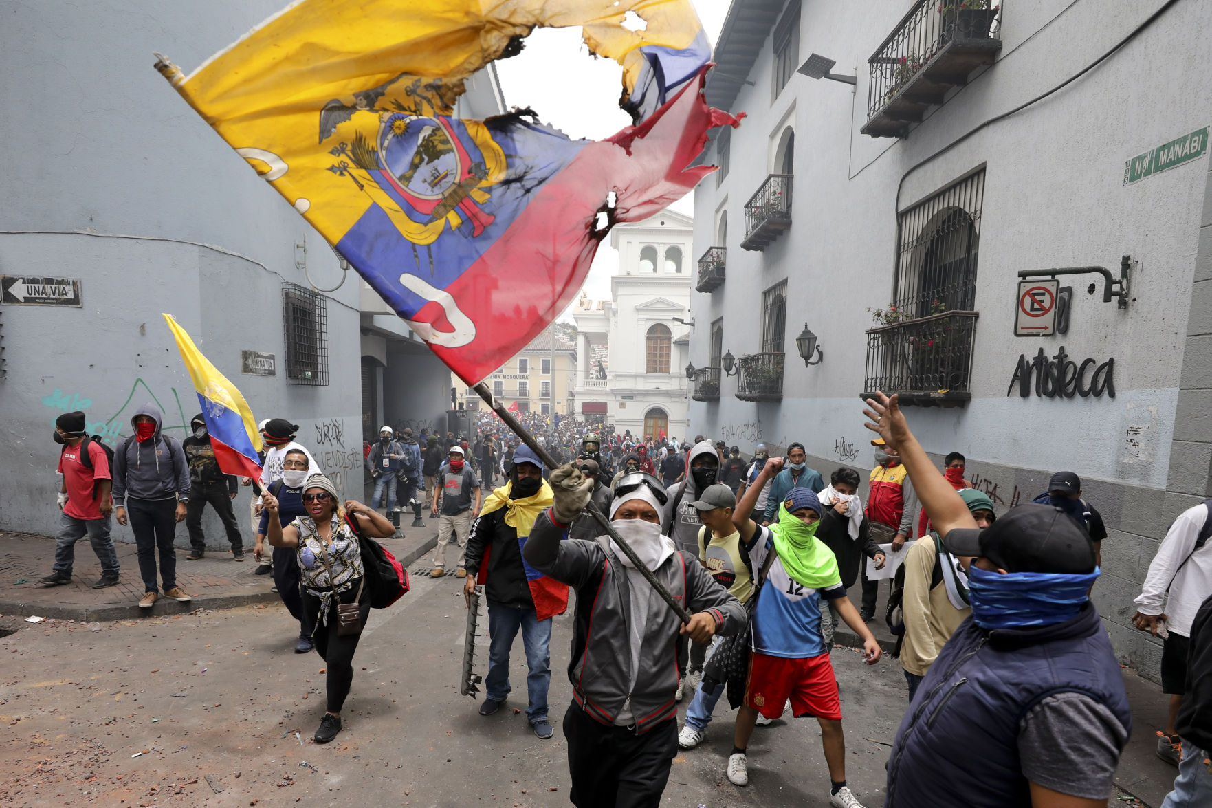 APTOPIX Ecuador Political Crisis